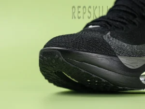 Toe cap